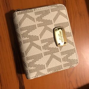 100% Authentic Michael Kors Wallet